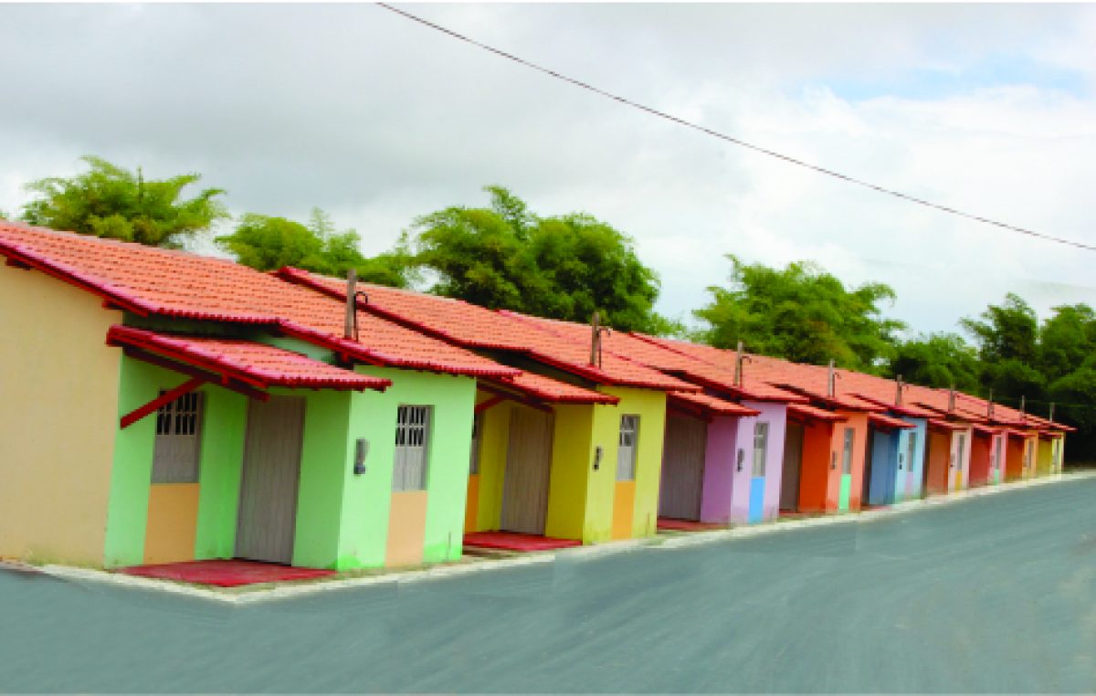 Comunidade do Socorro recebeu 34 unidades habitacionais e praça
