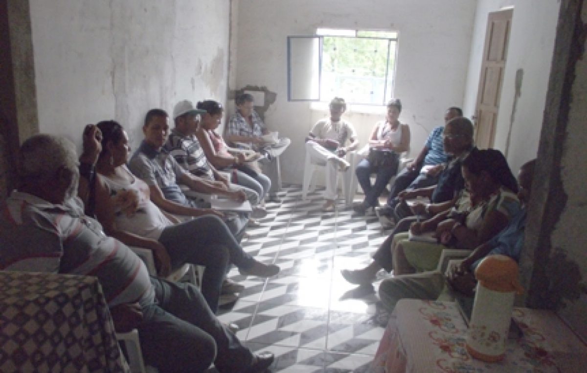 Reunião entre pescadores e marisqueiras em Madre de Deus debateu sobre problemas que estão afetando a produção do pescado na Baía-de-Todos-os-Santos