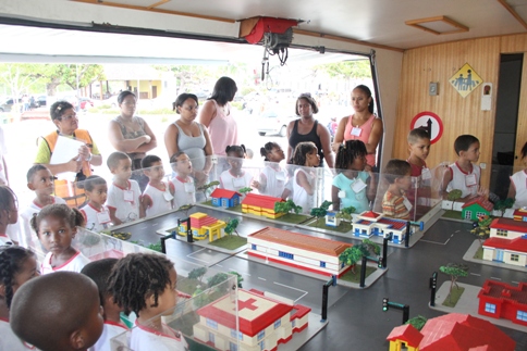 Prefeitura e Detran promoveram Educação no trânsito para crianças a partir de 05 anos