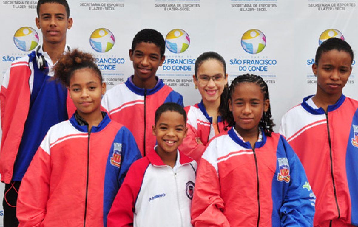 Delegação de karatecas sanfranciscanos segue rumo a Fortaleza