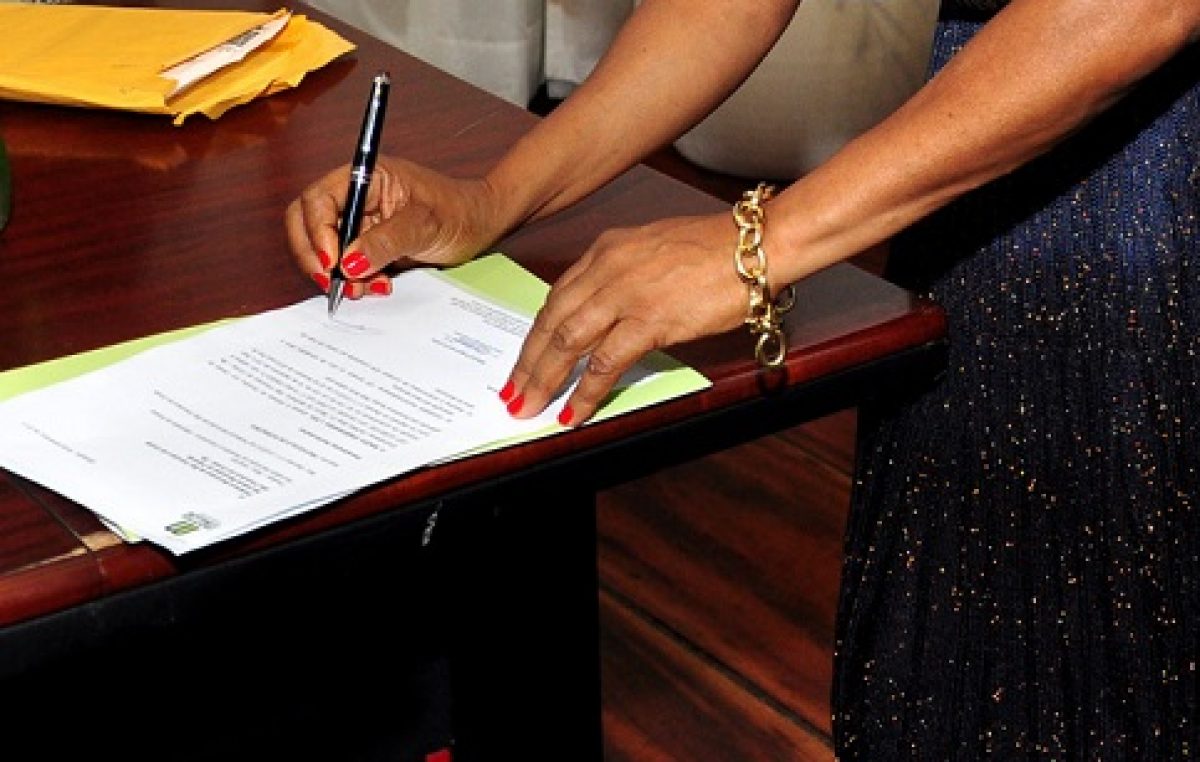 Prefeitura assina protocolo de intenções para instalação de empresa no município