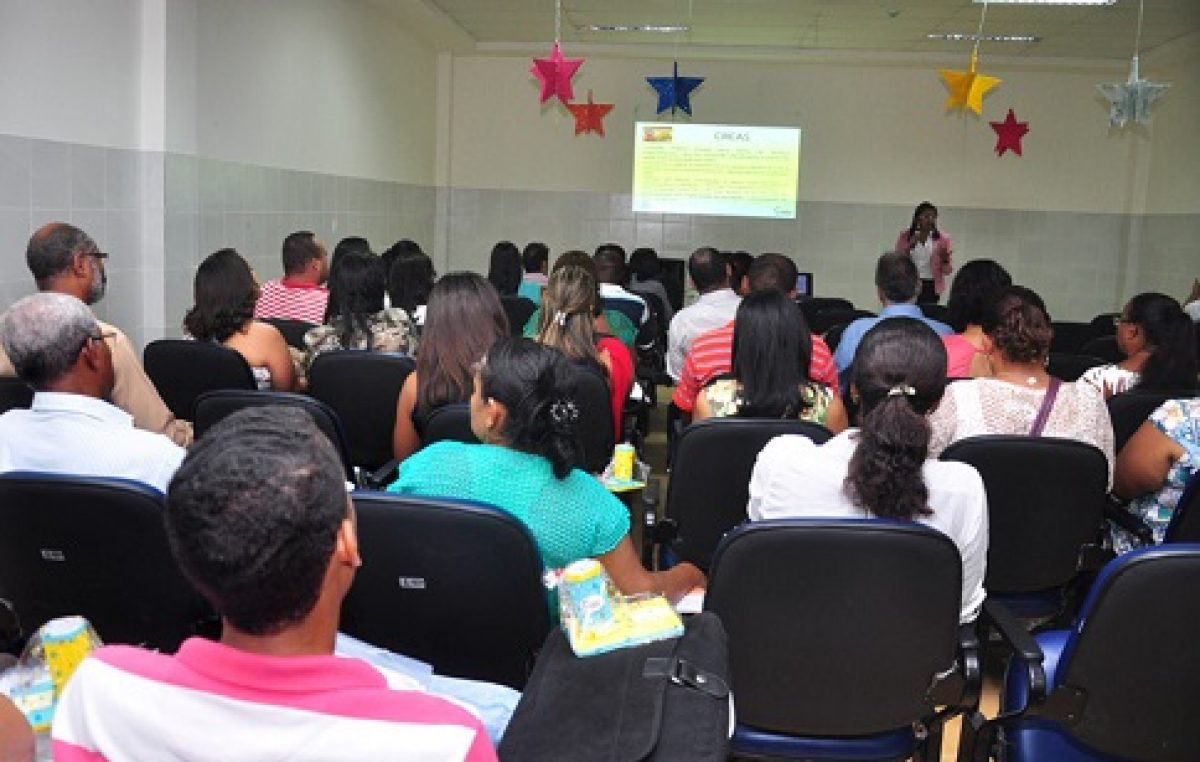 CREAS promove Café Social com apresentação de planos de ação para 2014