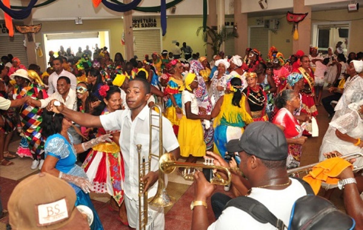 SETUR convoca representantes dos blocos, paredões, arrastões e charangas que desejam desfilar no Carnaval Cultural 2020