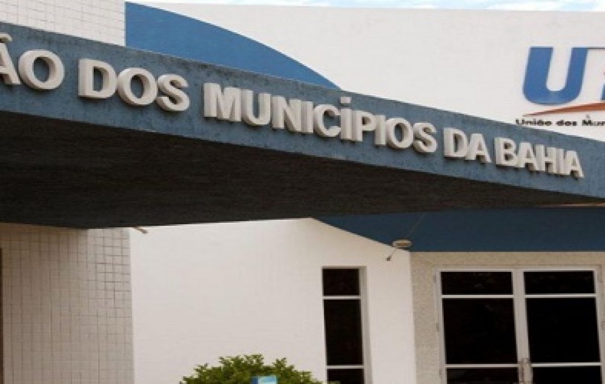 UPB cancela homenagem a Rilza Valentim devido à morte de Eduardo Campos