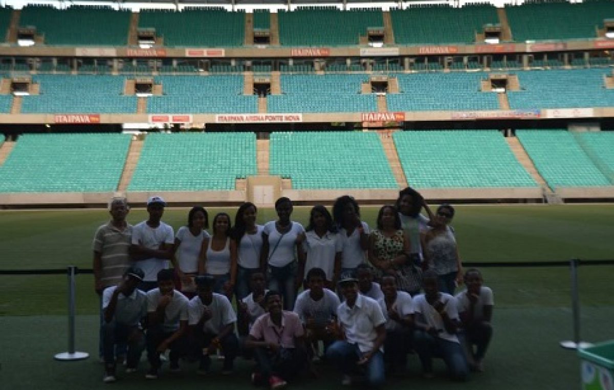 CRAS do Caípe realiza visita na Arena Fonte Nova