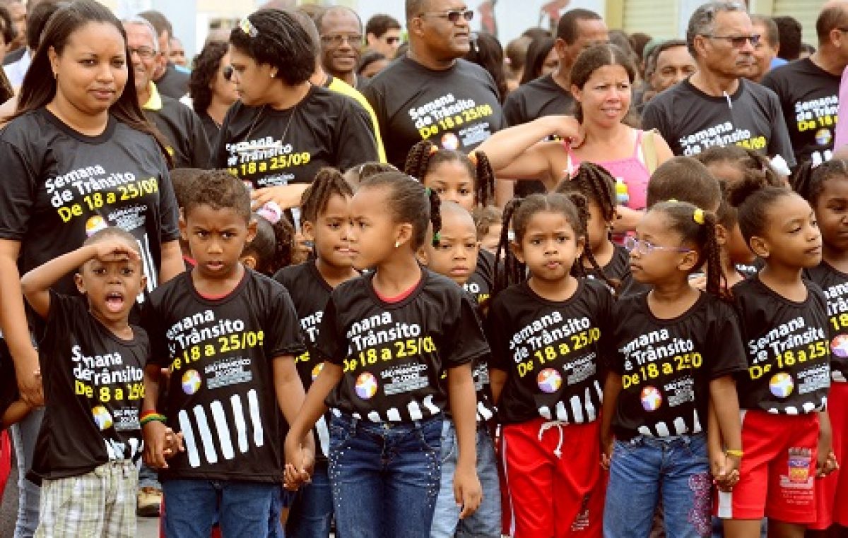 1ª Caminhada para um Trânsito mais Seguro levou centenas de pessoas às ruas