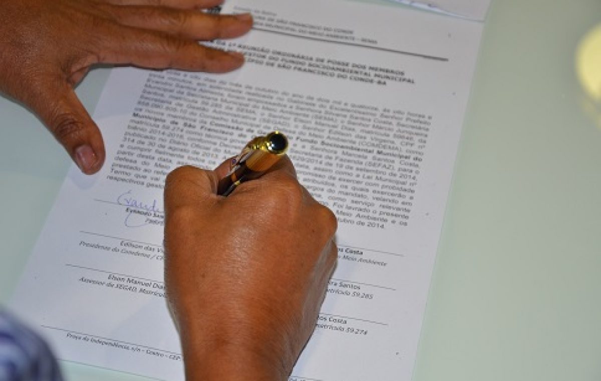 Prefeito sanciona Lei que concede reajuste salarial aos servidores efetivos de São Francisco do Conde