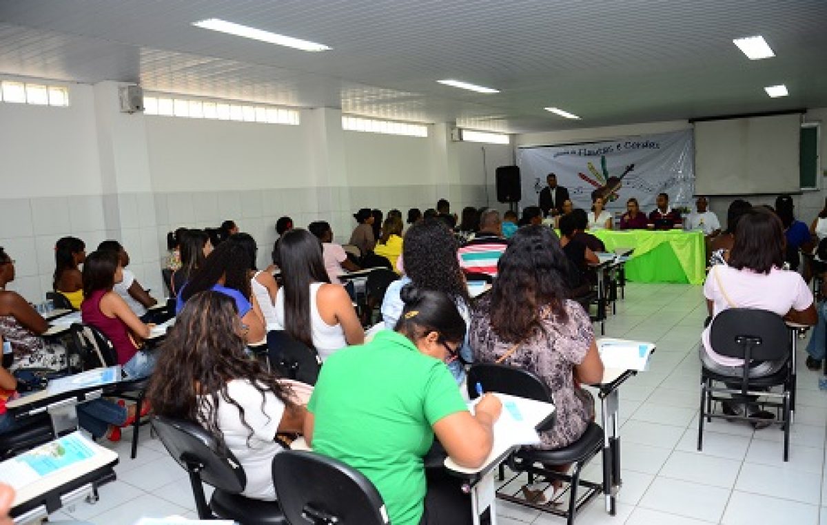 Seminário de Assistência Social lotou auditório do Pré-Vestibular nesta manhã
