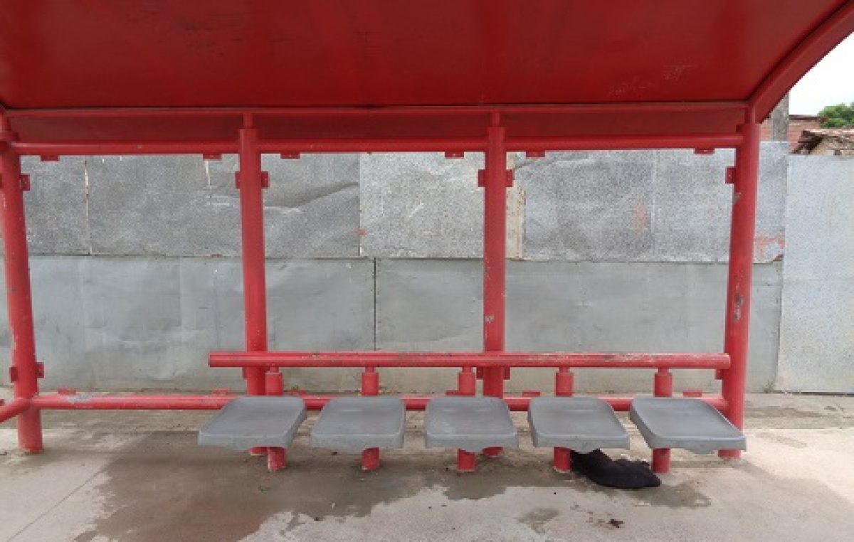 SESP chama atenção da população para depredação de pontos de ônibus na cidade