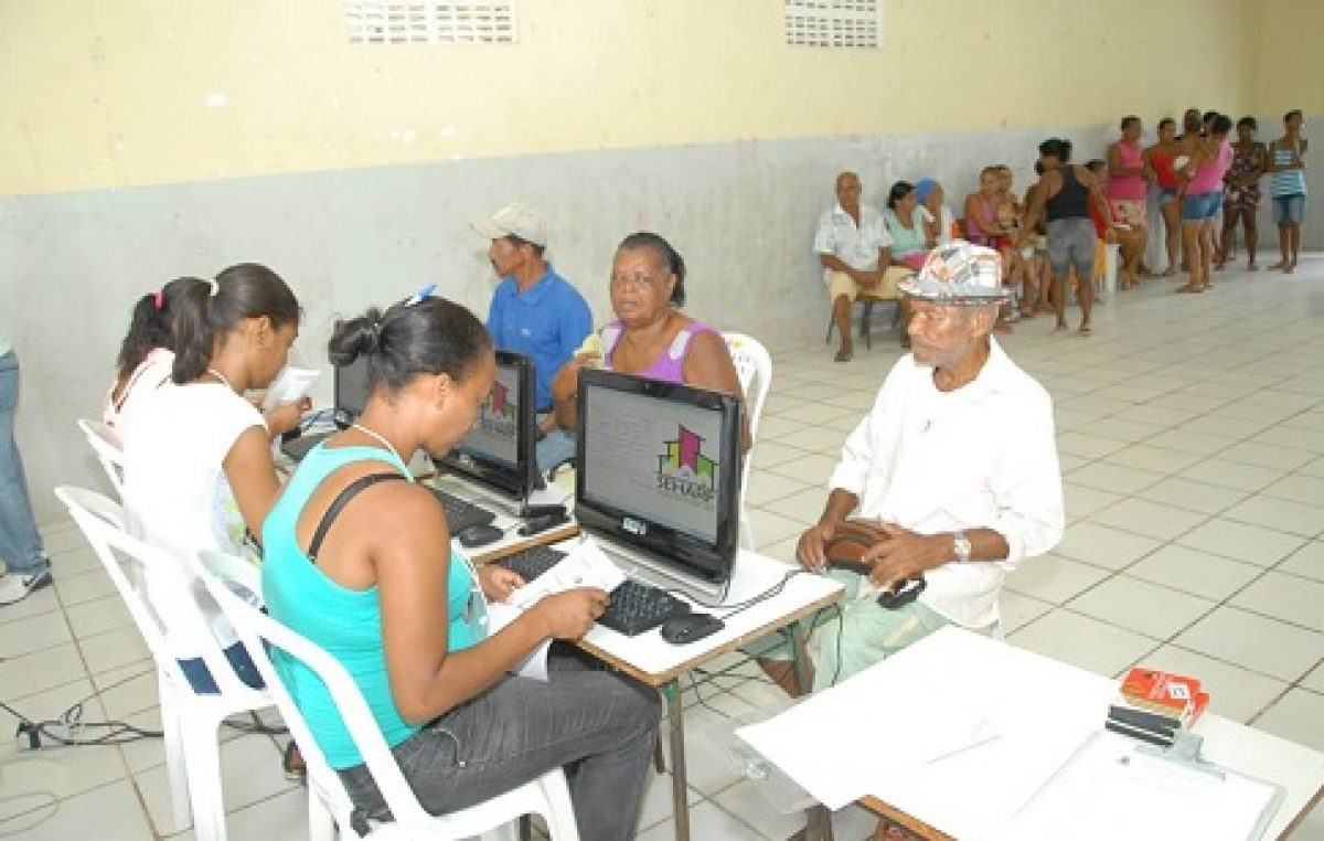 Secretaria leva cadastro de programas habitacionais à comunidade do Socorro