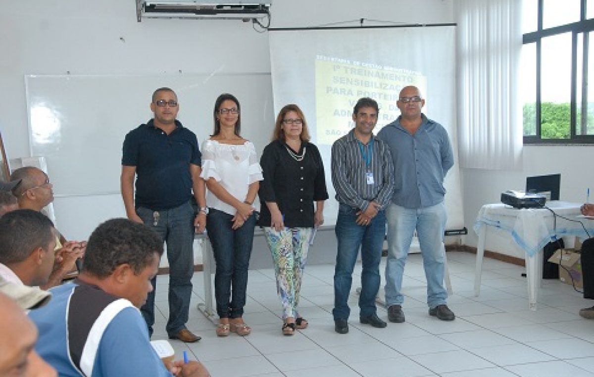 Porteiros do município participaram de curso de qualificação profissional