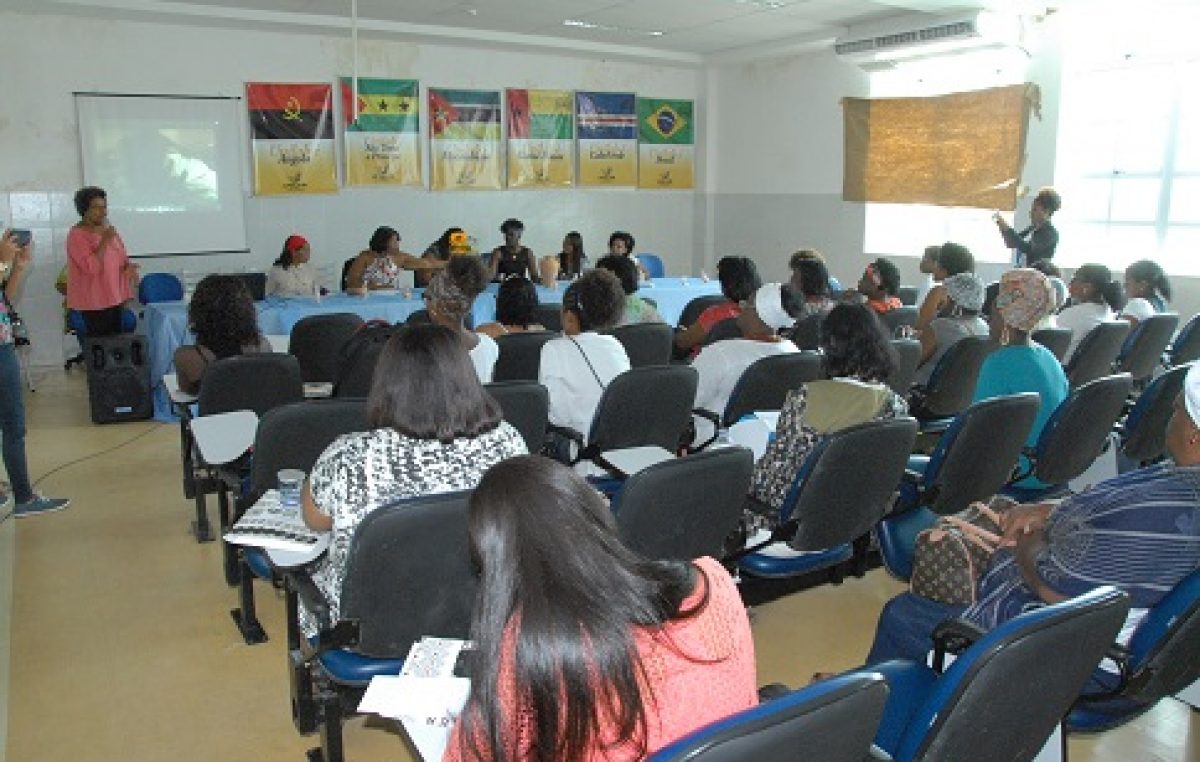 “A Mulher Negra Assumindo Sua Identidade” foi o tema do encontro Julho das Pretas, nesta sexta (17)