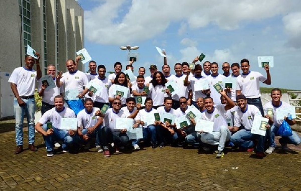 Certificação de alunos do curso de Aquaviários – Marinheiro Auxiliar de Convés e Marinheiro auxiliar de Máquinas