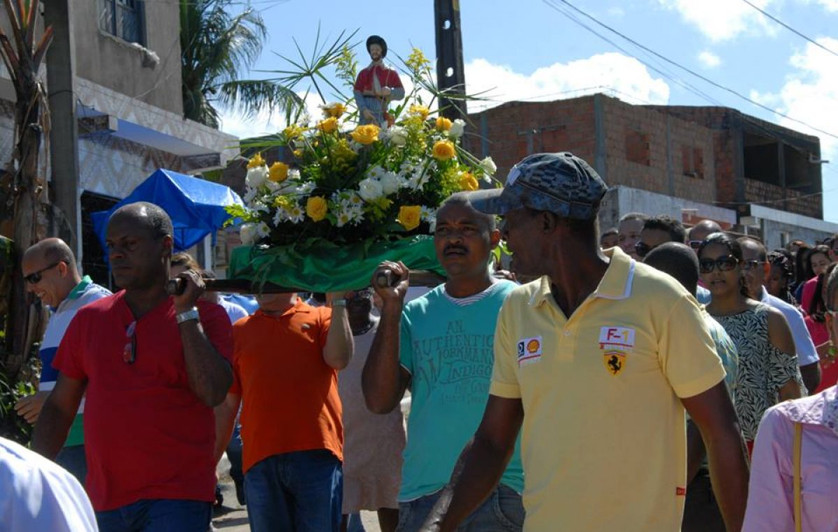 Comunidade franciscana rendeu honras e louvores a São Roque neste domingo (16)