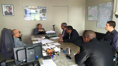 São Francisco do Conde busca melhorias para rede de comunicação e trânsito do município
