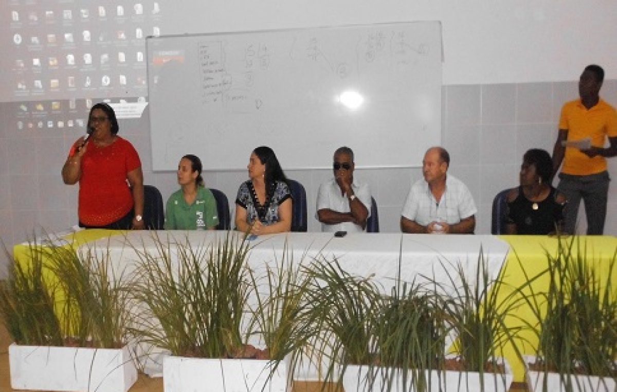 Secretarias certificam pescadores e marisqueiras após capacitação em Educação Ambiental