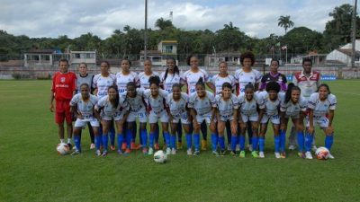 As meninas do São Francisco Esporte Clube duelam contra o Santo Antônio no domingo, 13