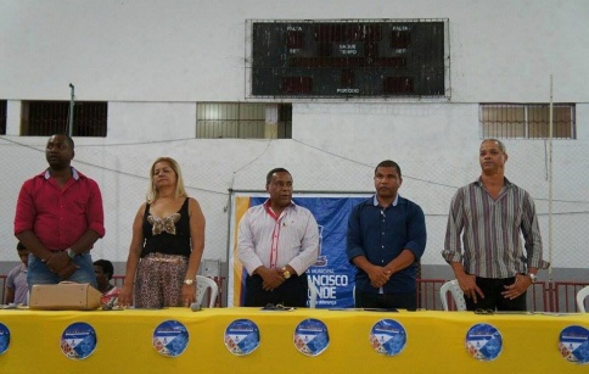 A Prefeitura apresentou o Projeto TranSFormar – Para Nossa Cidade Avançar Ainda Mais – para  servidores municipais e franciscanos