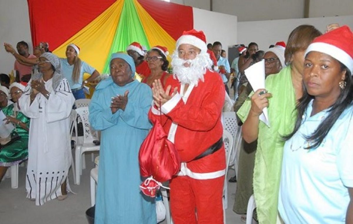 Idosos encenam nascimento de Cristo em encerramento das atividades do Serviço de Convivência e Fortalecimento de Vínculos