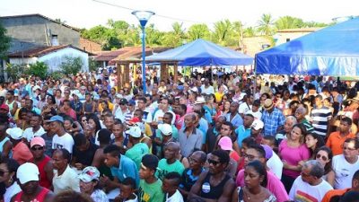 Prefeitura entregou a Praça Cleuza Maria Luzia da Silva à comunidade do Drena, no último sábado (12)