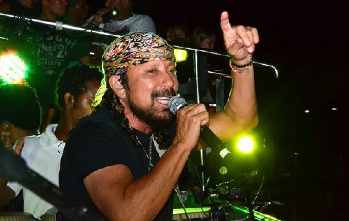 Emancipação Política: Bell Marques apresentou novos e antigos sucessos, além de clássicos do forró