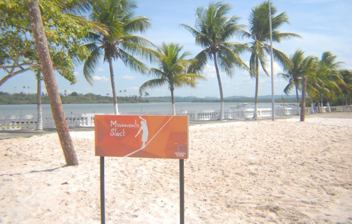 Praticantes de slackline recebem da Prefeitura uma área para treinos   