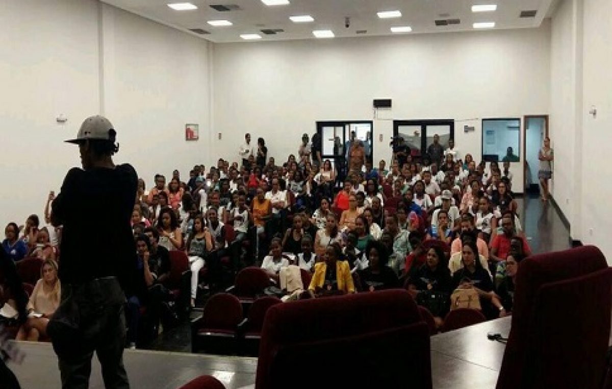 Seminário de Enfrentamento à Exploração Sexual de Crianças e Adolescentes alertou sobre o problema no setor turístico