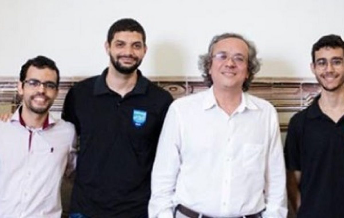 Estudante de São Francisco do Conde recebe bolsa de estudos que servirá de apoio também para futuros engenheiros