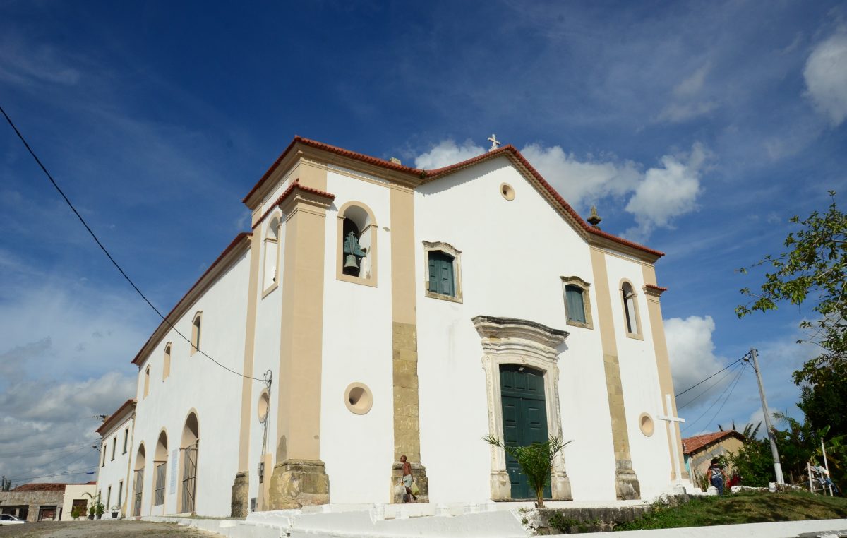Evento sobre o Ato de Notificação da Abertura do Processo de Tombamento da Igreja de Nossa Senhora do Monte acontecerá no dia 18 de abril em São Francisco do Conde