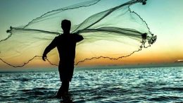 Dia do Pescador, celebrado em 29 de junho, terá Corrida de Canoas e missa