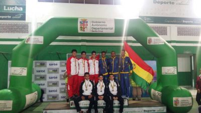 Atletas franciscanos conquistaram 3° lugar do Campeonato Sul-Americano de Karatê