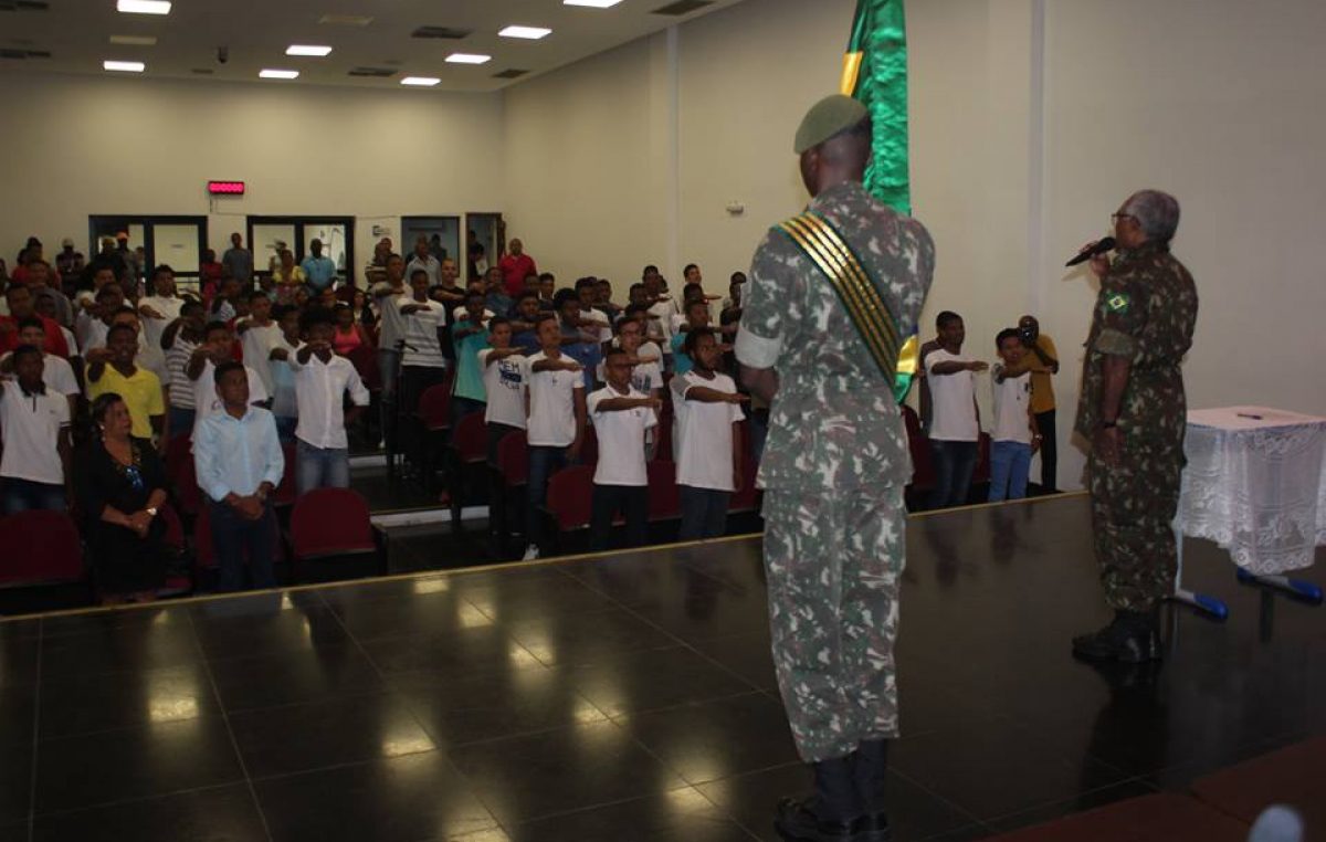 Jovens franciscanos receberam Certificado de Dispensa de Incorporação (CDI) do Serviço Militar