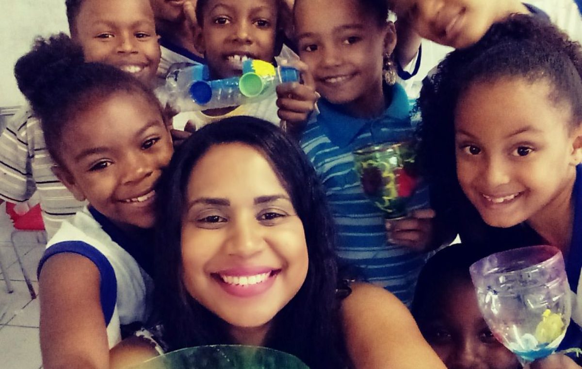 Confecção de brinquedos na escola Frei Eliseu