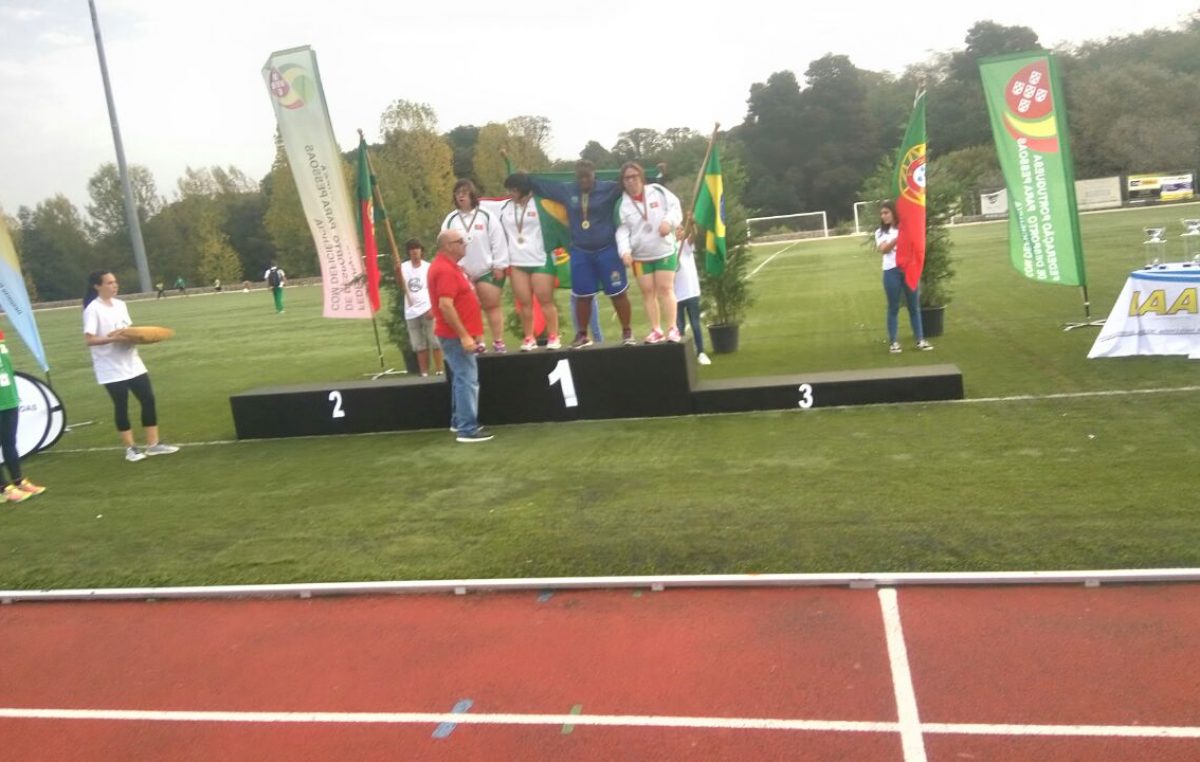 Atleta da APAE, Iomar Barbosa, conquista 03 medalhas de ouro em competição internacional