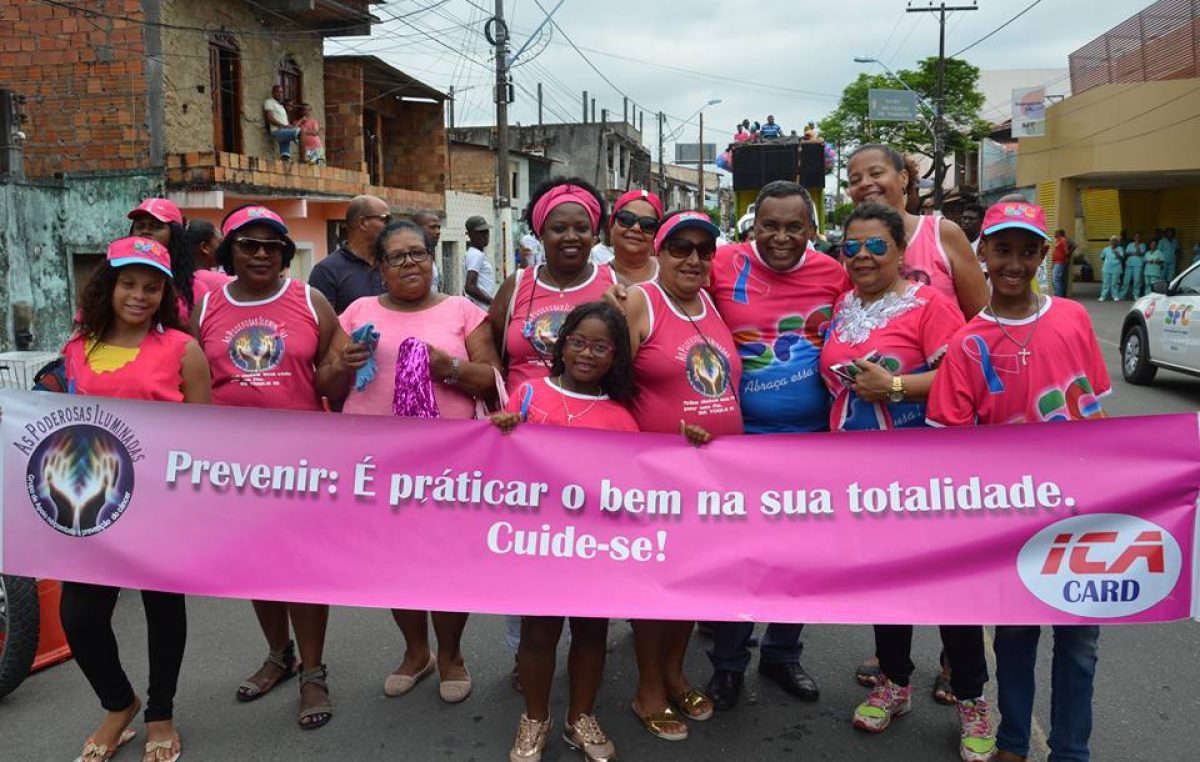 Caminhada na luta contra o câncer lembrou o Outubro Rosa e Novembro Azul