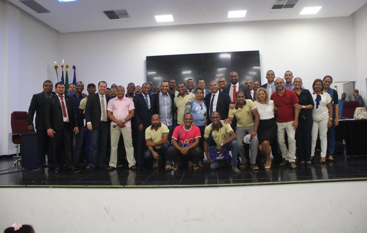 Sanção das Leis de Enquadramento dos Servidores Estatutários e Celetistas Municipais de São Francisco do Conde e Efetivação dos Agentes de Endemias