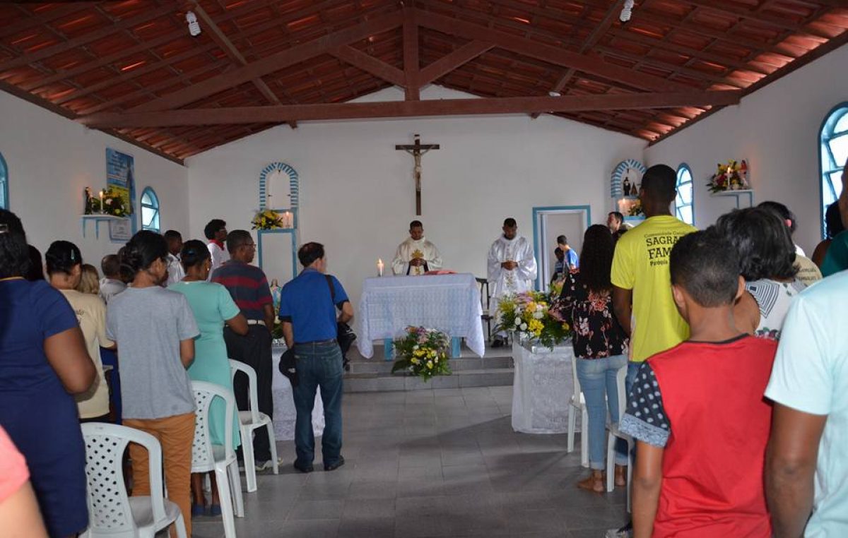 Missas e procissões marcaram as homenagens a Nossa Senhora da Conceição da Praia no bairro do Caípe, em São Francisco do Conde
