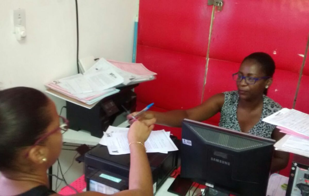 Começaram hoje (01) as matrículas de novos alunos da Rede Municipal de Ensino de São Francisco do Conde