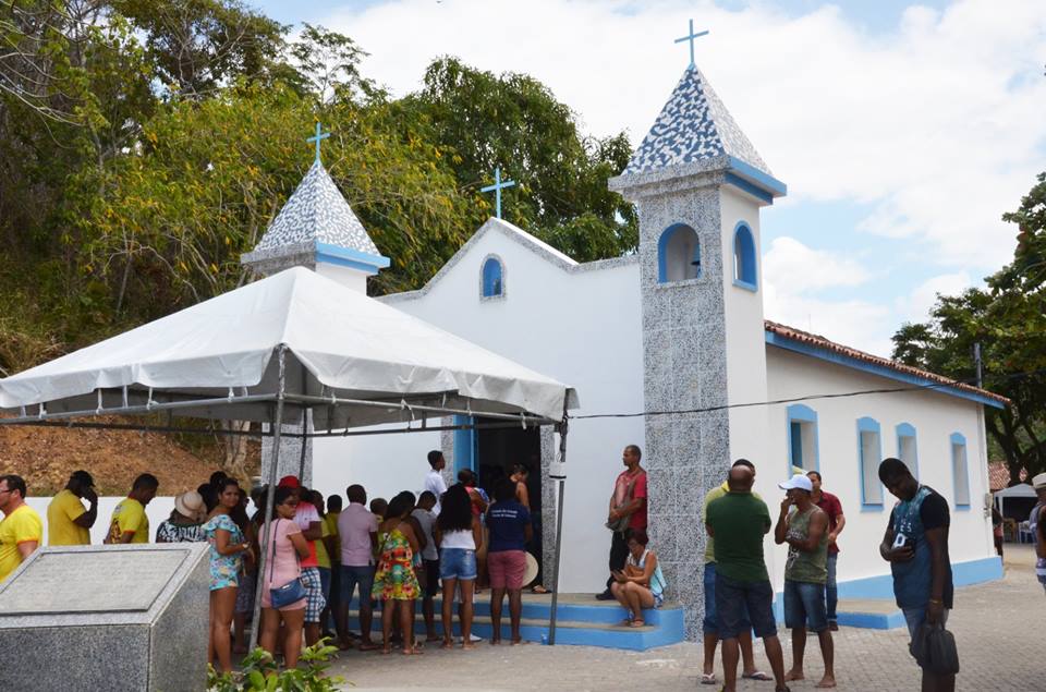 Festejos para Santo Antônio dos Navegantes aconteceu no sábado (24) e atraiu centenas de fiéis