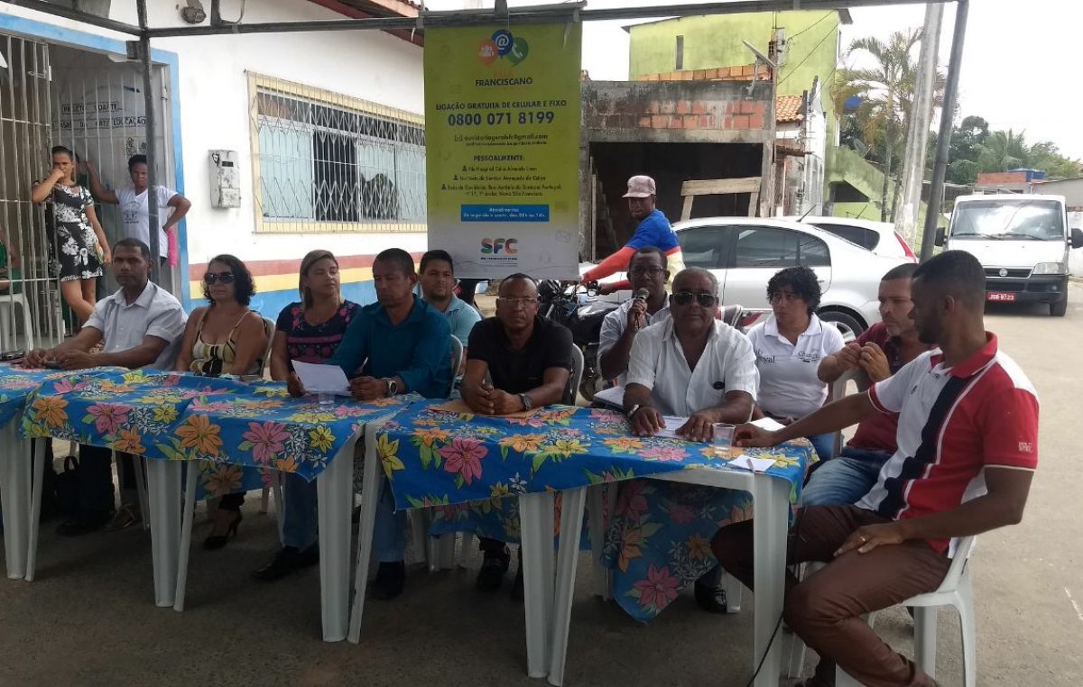 Moradores do bairro do Gurugé receberam nesta sexta-feira (09) a 7ª edição da Ouvidoria Itinerante 2018