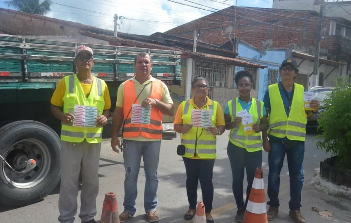 Maio Amarelo: Equipes da Superintendência de Trânsito e Transportes realizam ação educativa para campanha