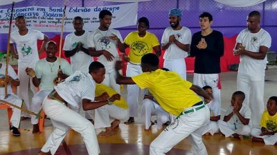 1º Batizado de Capoeira de Santo Estevão reuniu dezenas de crianças e adolescentes