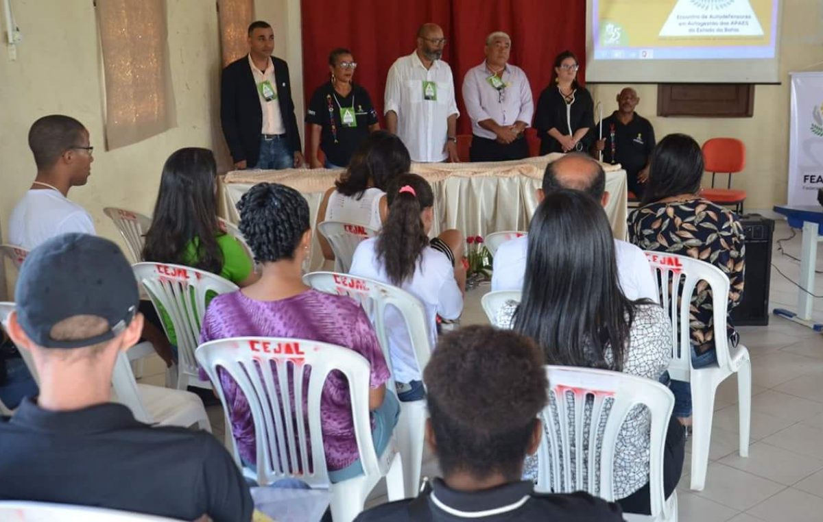 Autodefensores da APAE se reúnem em encontro para discutir ações de fortalecimento da autonomia da pessoa com deficiência, garantia de direitos e inclusão