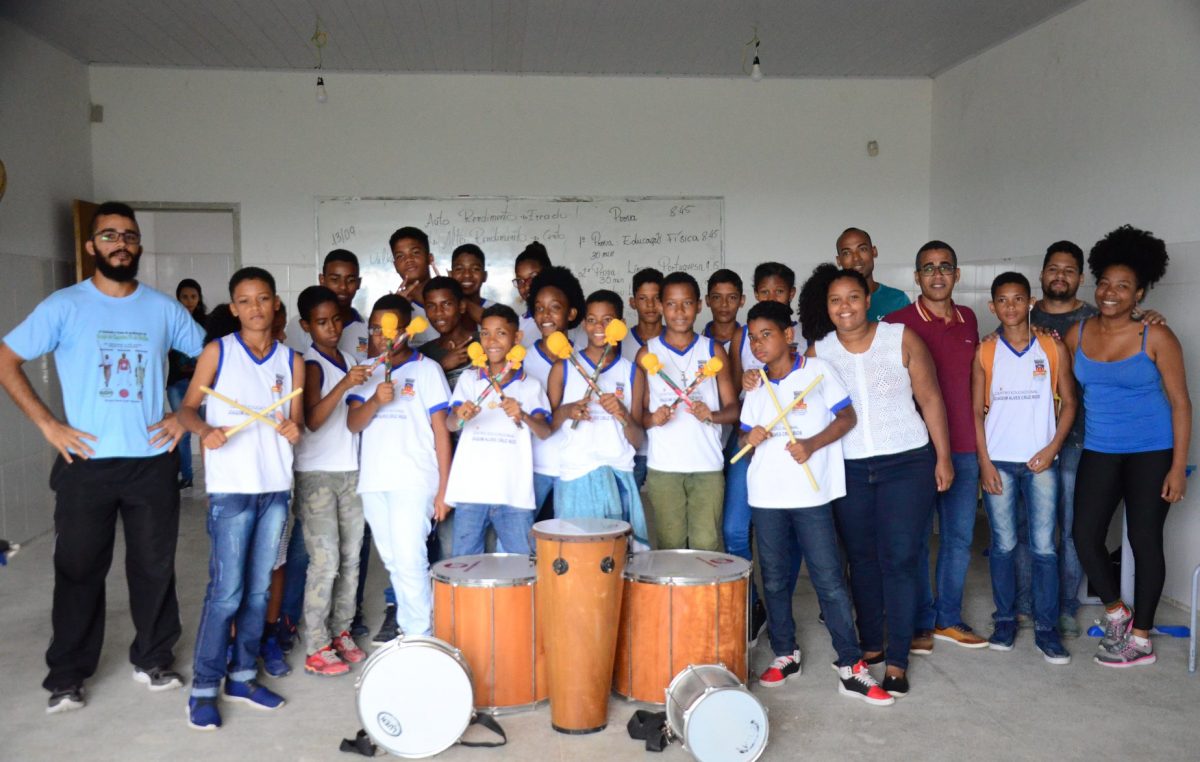 Semana da Juventude leva oficinas de Grafite, Musicalização, Jogos Teatrais e Percussão para jovens franciscanos