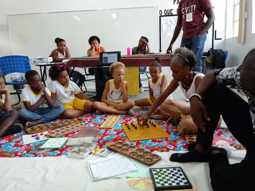 Campus Catu » OFICINA DE JOGOS MATEMÁTICOS AFRICANOS