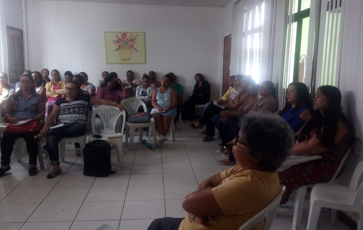 Saúde está capacitando enfermeiros e técnicos sobre vacinas