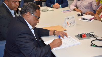 Prefeitura assinou convênios com a Caixa Econômica Federal para Centro de Especialidades Odontológicas (CEO) e pavimentação de ruas