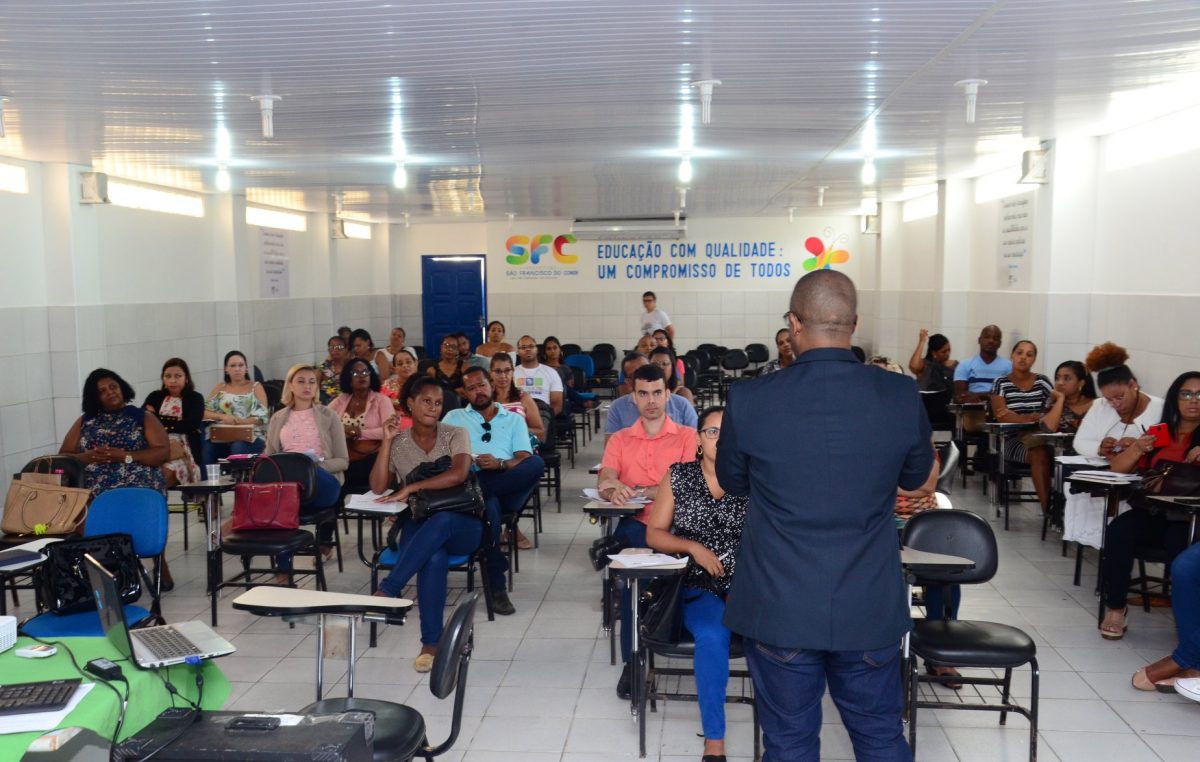 Aulas do segundo módulo do Curso de Extensão #QualificaServidor teve início nesta quarta-feira (06)