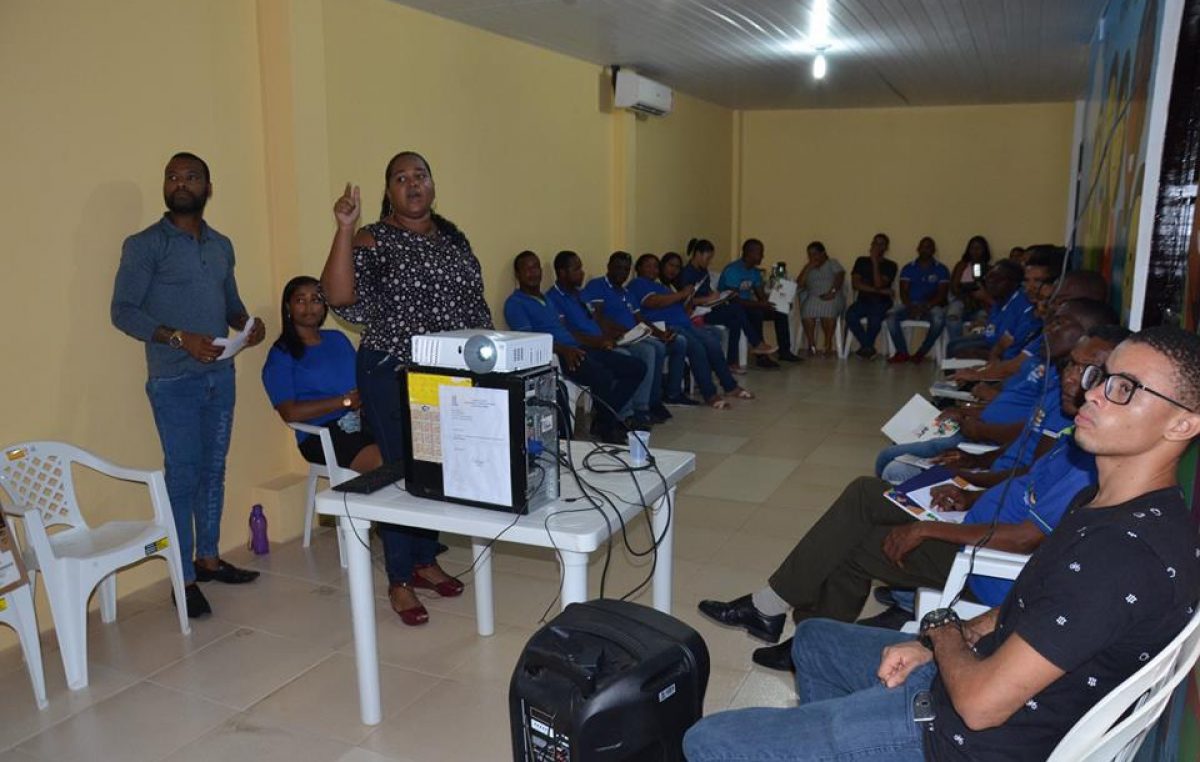 Coordenadores regionais serão certificados por curso da Escola de Governo