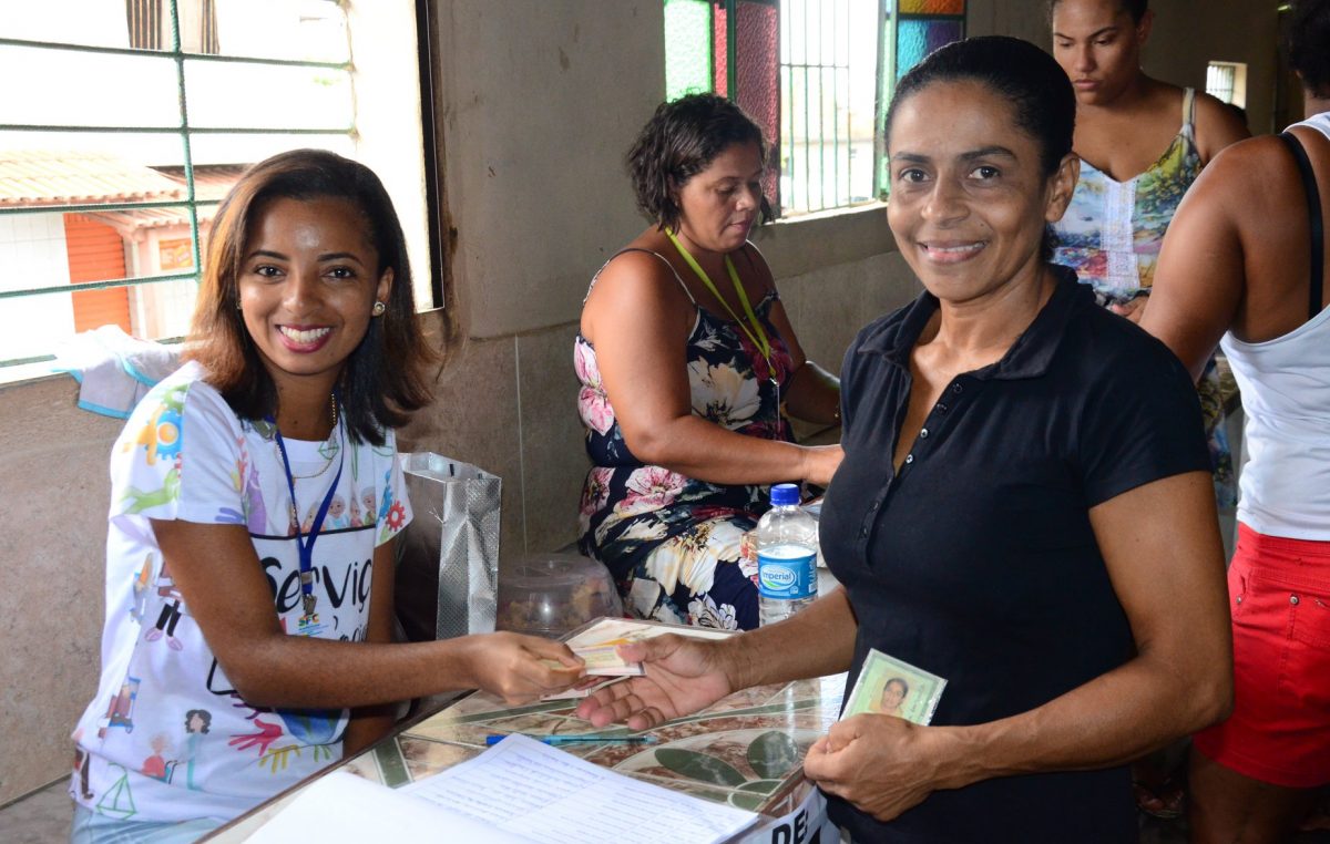 Prefeitura realizou a entregada dos tickets na comunidade da Jabequara